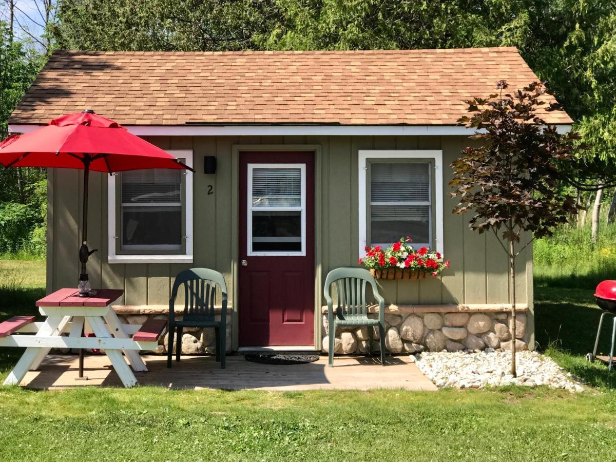 Cedar Ridge Cabins Honor Eksteriør bilde