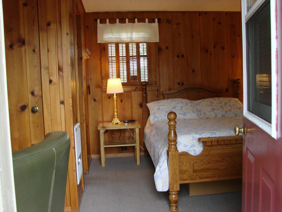 Cedar Ridge Cabins Honor Eksteriør bilde
