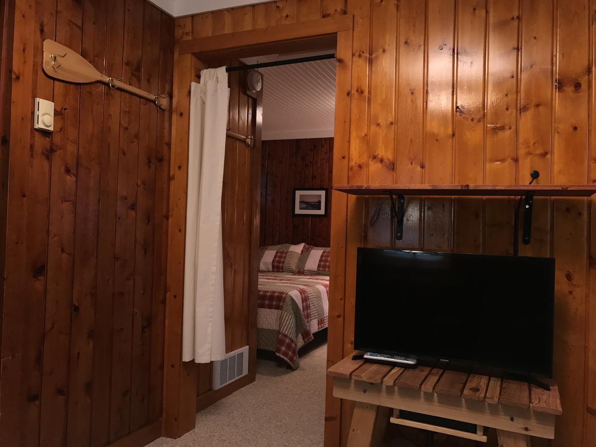 Cedar Ridge Cabins Honor Eksteriør bilde